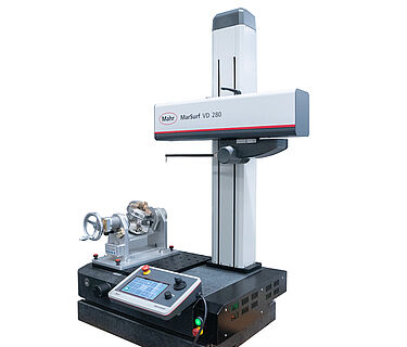 MES has developed a manual swivel unit for the roughness and contour measuring stations of the MarSurf family.