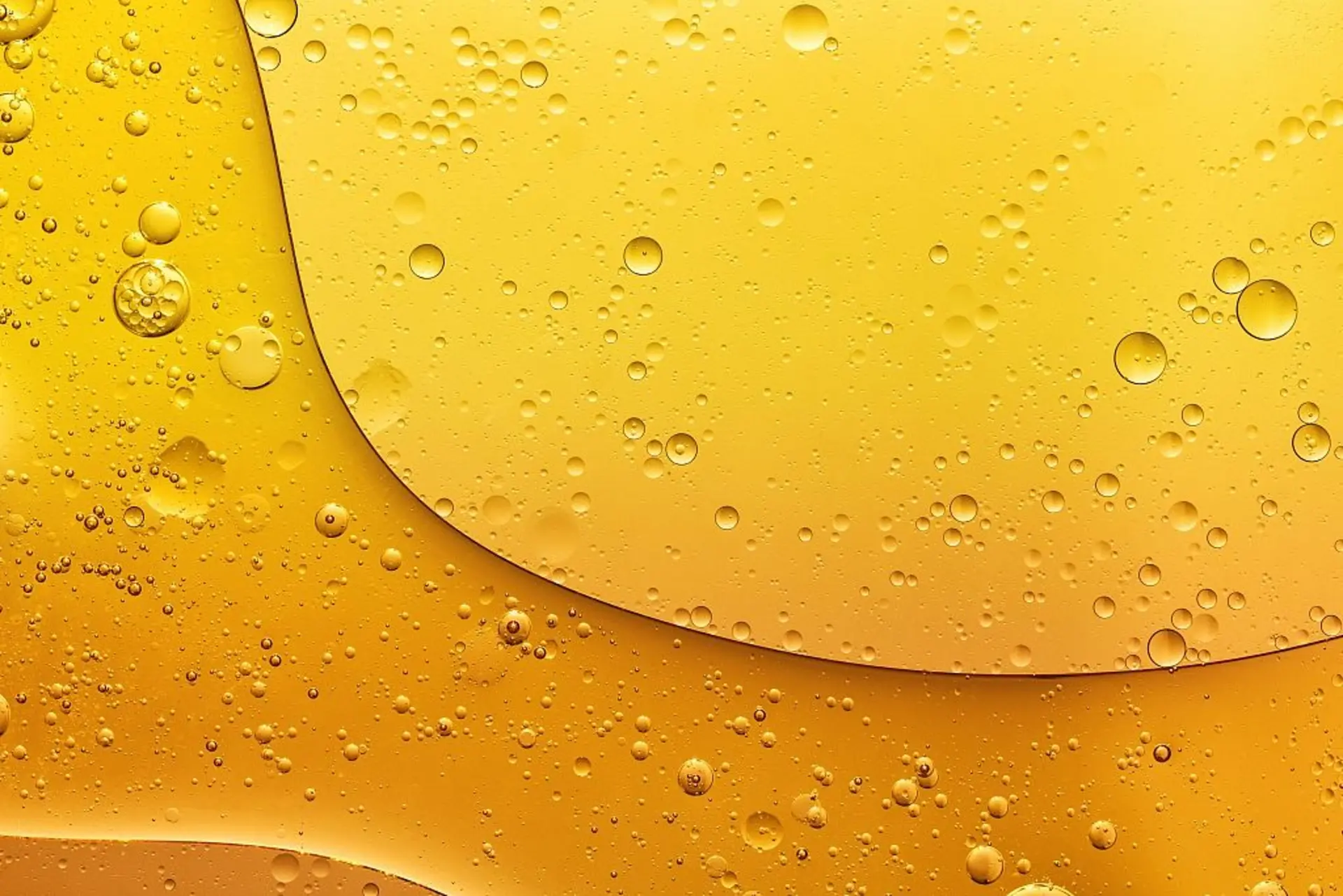 Nahaufnahme gelber Blasen